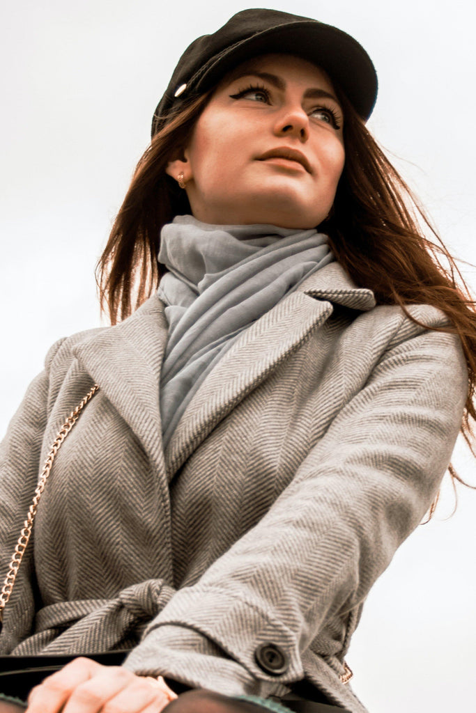7 BEST FABRIC FOR YOUR WINTER WARDROBE